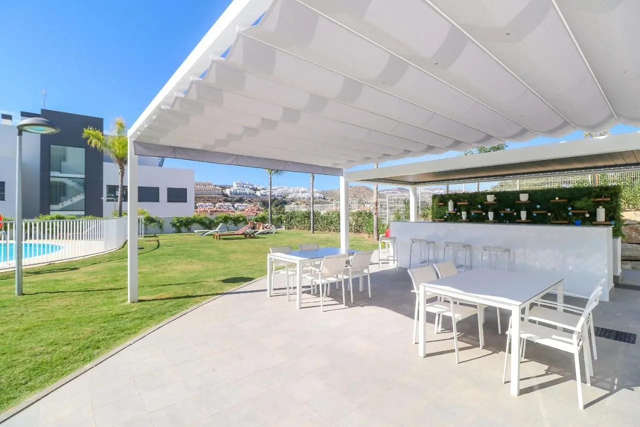 Penthouse With Large Roof Terrace & Plunge Pool Apartment La Cala De Mijas 0*,  Spain
