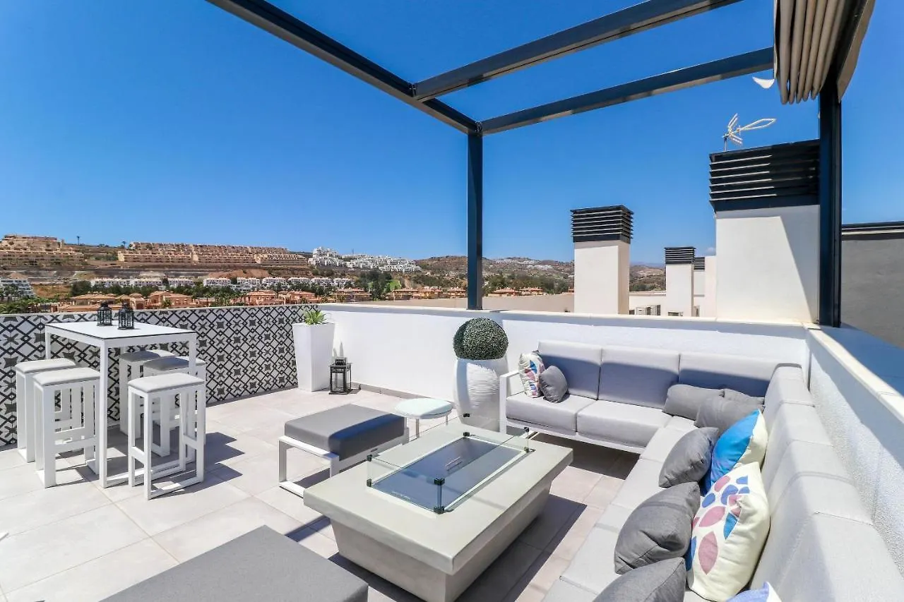 Penthouse With Large Roof Terrace & Plunge Pool Apartment La Cala De Mijas Spain
