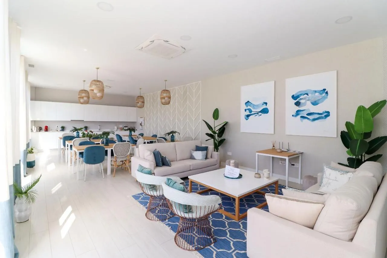 דירות לה קאלה דה מיחאס Penthouse With Large Roof Terrace & Plunge Pool
